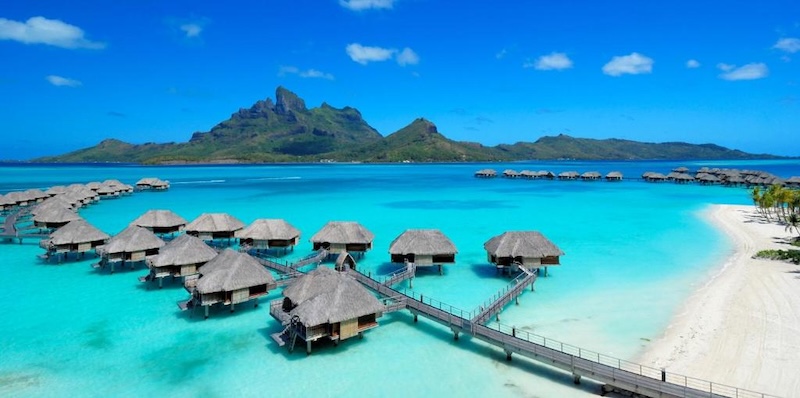 Petit-déjeuner en villa sur pilotis à Bora Bora
