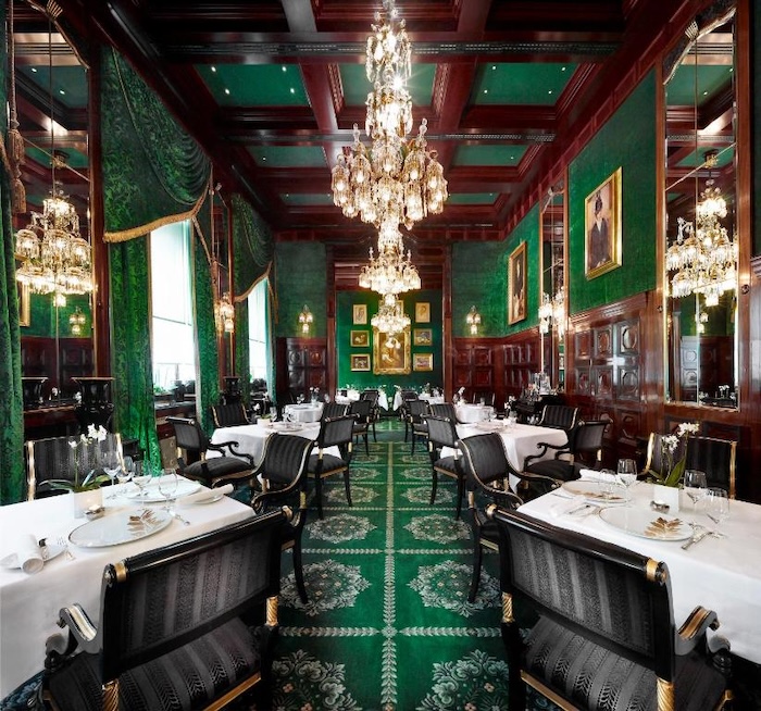 Petit-déjeuner impérial à lHotel Sacher Vienne